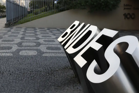 BNDES e banco dos EUA assinam acordo para investimentos no Brasil